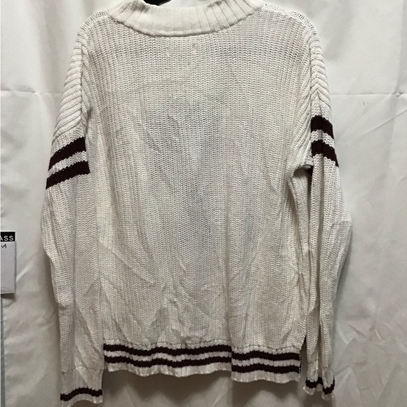 Hollister sweater - Picture 3 of 4